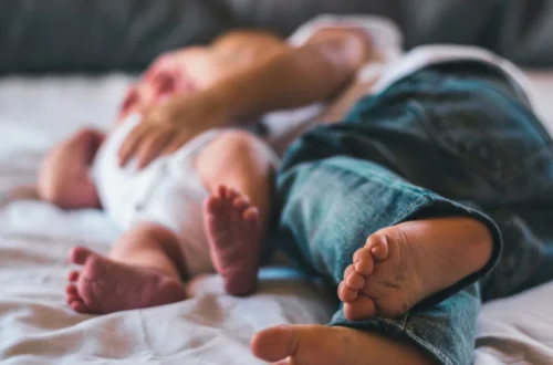 Faire un bébé pour souder la famille recomposée : bonne ou mauvaise idée ?